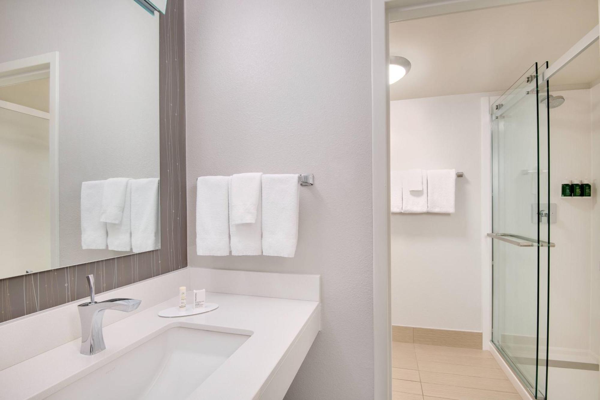 Courtyard By Marriott Birmingham Homewood Exteriör bild